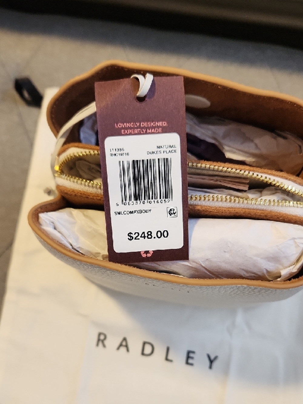 RADLEY LONDON White Crossbody Bag with Tan Trim - Picture 4 of 7